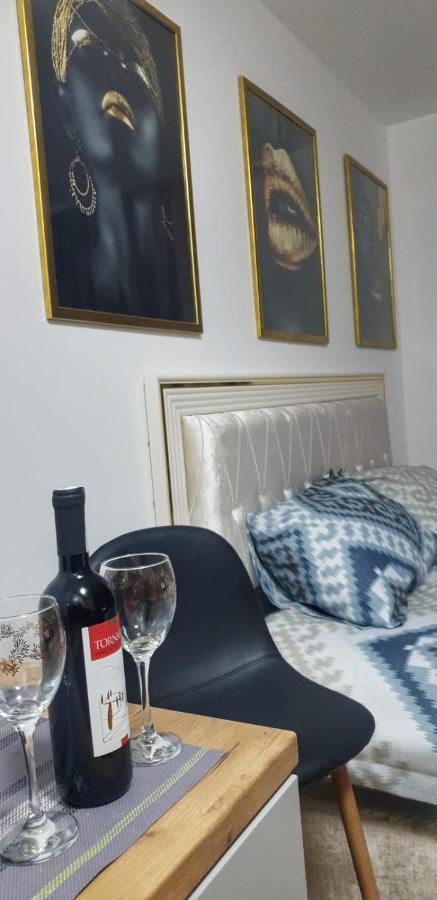 Identity By Nights & Smiles Apartment Tuzla Exterior foto