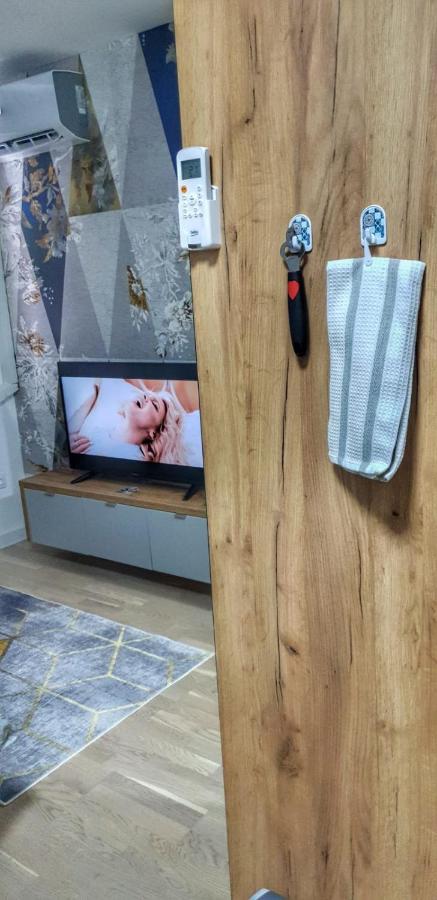 Identity By Nights & Smiles Apartment Tuzla Exterior foto