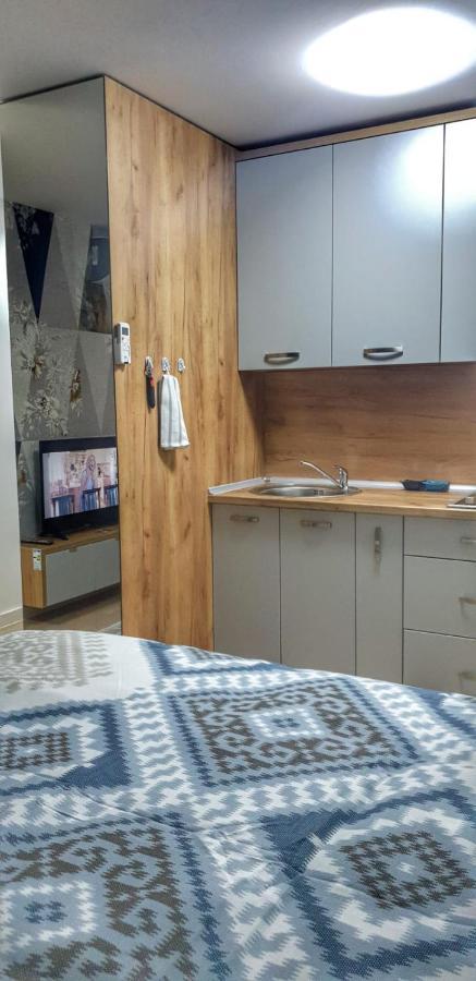 Identity By Nights & Smiles Apartment Tuzla Exterior foto