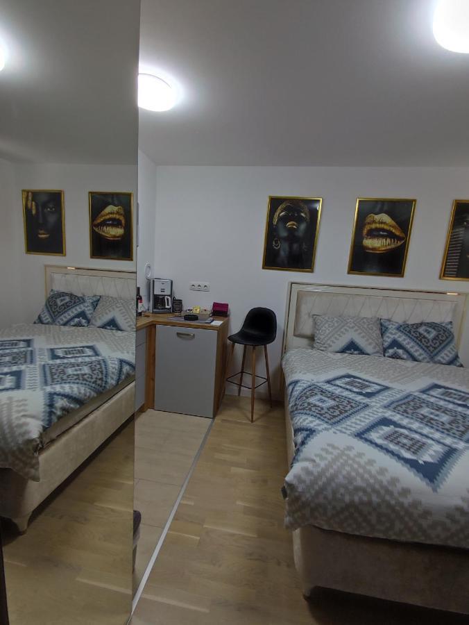 Identity By Nights & Smiles Apartment Tuzla Exterior foto