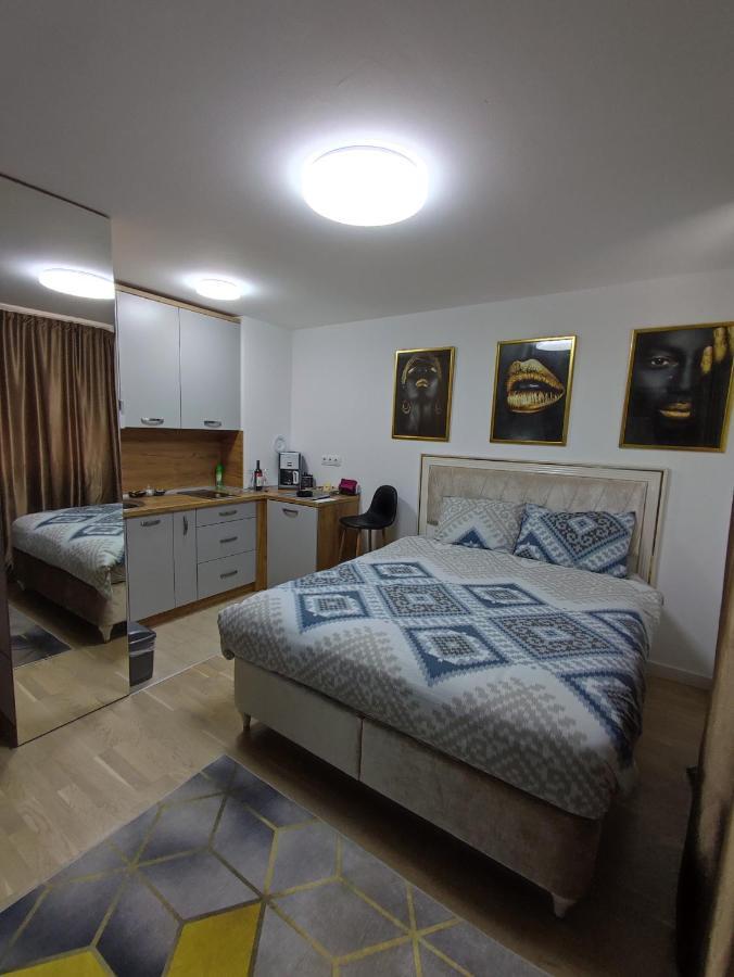 Identity By Nights & Smiles Apartment Tuzla Exterior foto